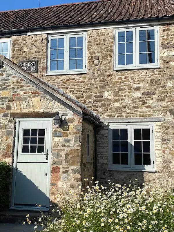 windows and stable door installation